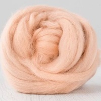 p1083_ausztral_merino_flamingo_szinu_szalaggyapju_10g_1.jpg