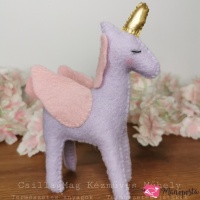 p2415_csillagmag_tunderponi_lila