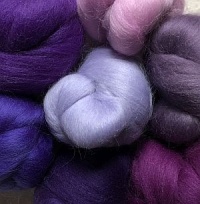 p1230-del-amerikai-merino-csomag-lila-70g-1.jpg