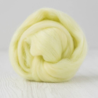 p1974-ausztral-merino-vilagossarga-szinu-szalaggyapju-10g.png