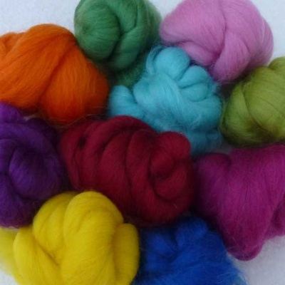 p768-del-amerikai-merino-csomag-szivarvanyszin-100g-1.jpg
